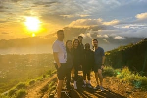 Bali: Mount Batur Sonnenaufgangs-Trekking mit natürlicher heißer Quelle