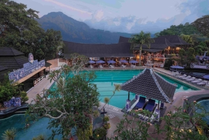 Bali/Baturin vuori: Toya Devasya luonnollinen kuuma lähde -lippu