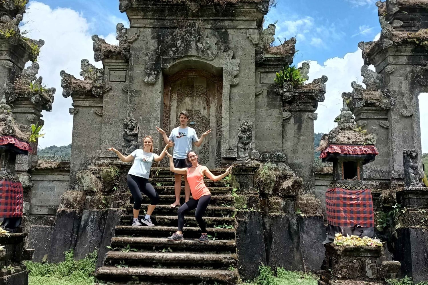 Bali: Mount Lesung Climb & Tamblingan Jungle Trekking Tour