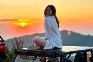 Bali: Mt Batur Jeep Sunrise with Breakfast & Floating Temple