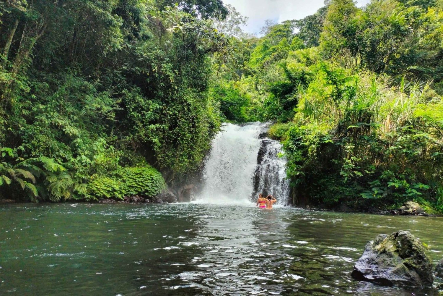 Bali/Munduk: secrets waterfalls trekking “