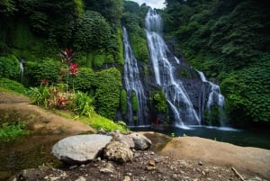 Bali : Randonnée aux chutes d'eau de Munduk, lacs jumeaux et visite des temples