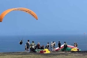 Bali: Nunggalan Beach Tandem Paragliding Experience
