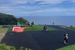 Bali: Nunggalan Beach Tandem Paragliding Experience