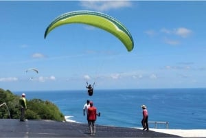 Bali: Nunggalan Beach Tandem Paragliding Experience
