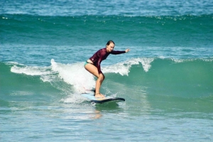 Bali: Nusa Dua Beginner Surf Lesson with Pro Instructor
