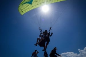 Bali: Nusa Dua Tandem laskuvarjoliito sertifioidun lentäjän kanssa.