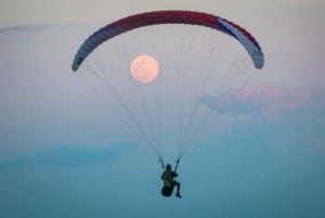 Bali: Nusa Dua Tandem laskuvarjoliito sertifioidun lentäjän kanssa.
