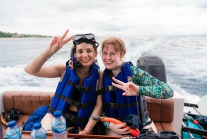 Bali: Nusa Penida Luxury Yacht with Manta Snorkel & Fishing