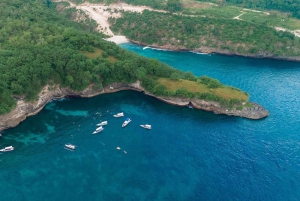 Bali: Nusa Penida Luxury Yacht with Manta Snorkel & Fishing