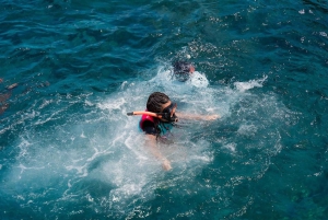 Bali: Nusa Penida Luxury Yacht with Manta Snorkel & Fishing