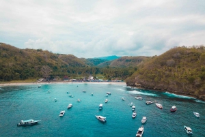 Bali: Nusa Penida Luxury Yacht with Manta Snorkel & Fishing