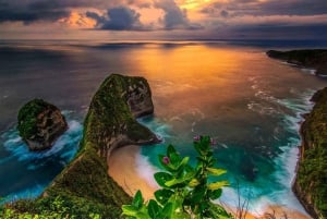 Bali: Nusa Penida Private Day Trip with Lunch/Pickup/Ticket