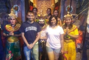 Bali : Padang Padang Beach , Kecak Dance & Jimbaran dinner