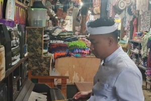 Bali: visita al pueblo de Panglipuran con vestimenta tradicional