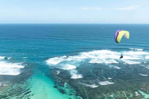 Bali: Paragliding ved Timbis Beach og pakker med vandsport