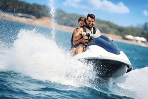 Bali : excursion en parachute ascensionnel, jet ski et Uluwatu avec danse kecak