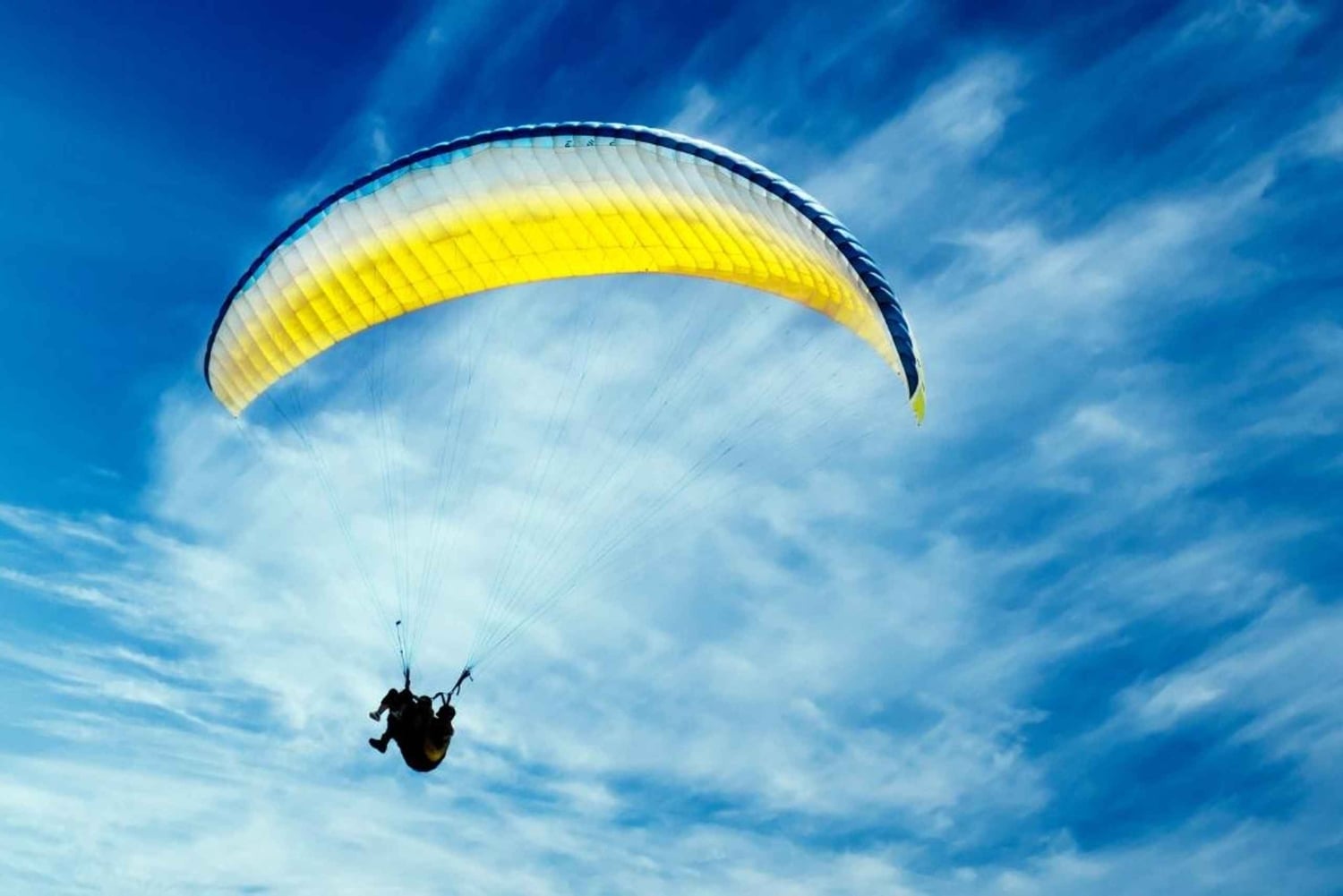 Bali : expérience de parapente en tandem à Pecatu