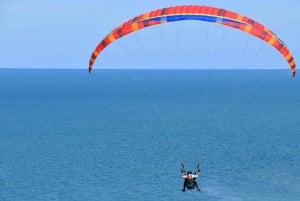 Bali : expérience de parapente en tandem à Pecatu
