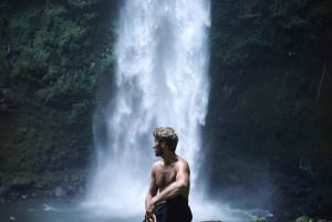 Бали: частный тур: качели в джунглях, водопад и рисовые поля