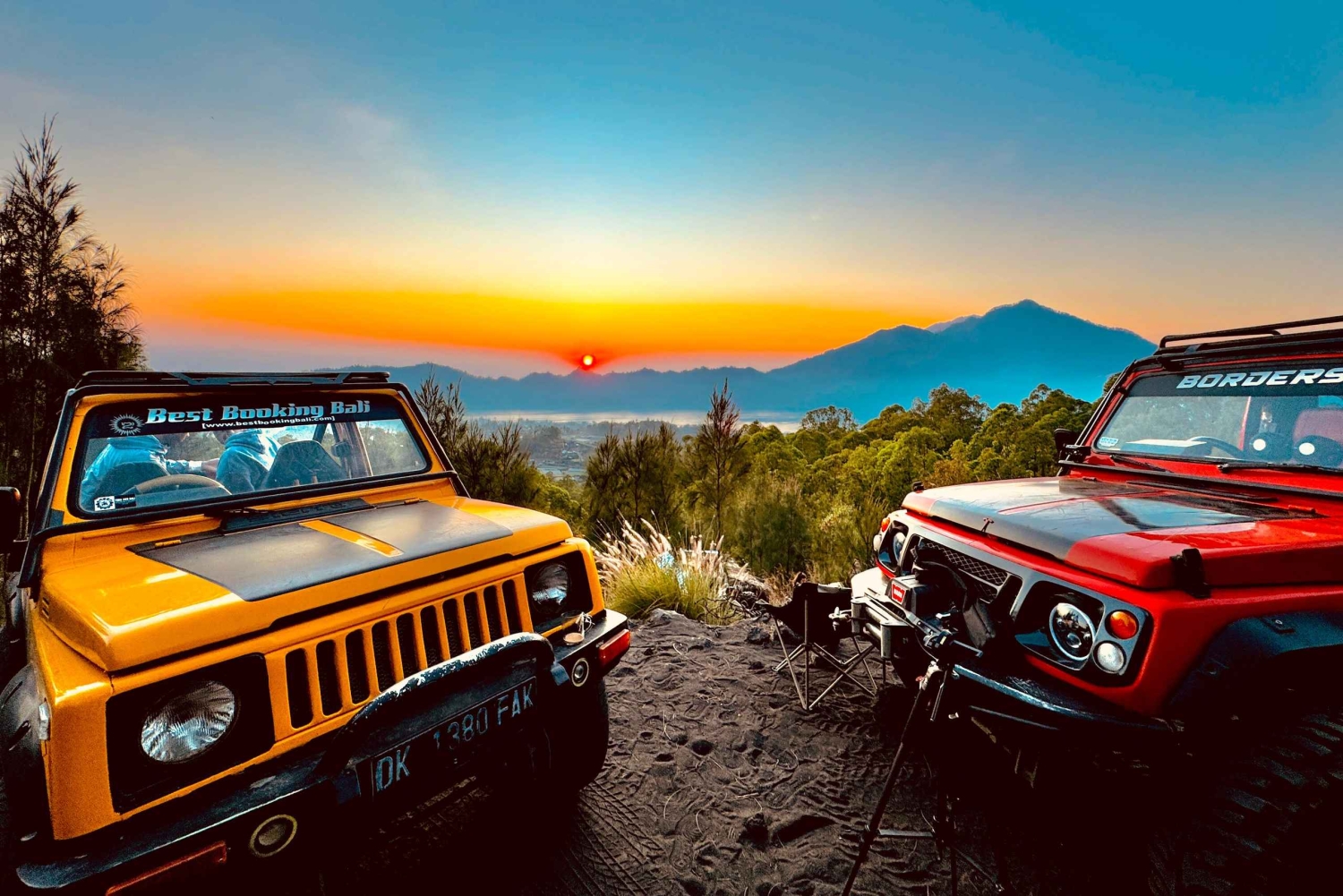 Bali : Private Sunrise Jeep Tour and Hot Spring All Include