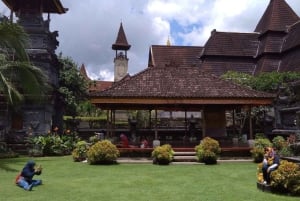 Bali: tour privado personalizado por Uluwatu con danza kecak