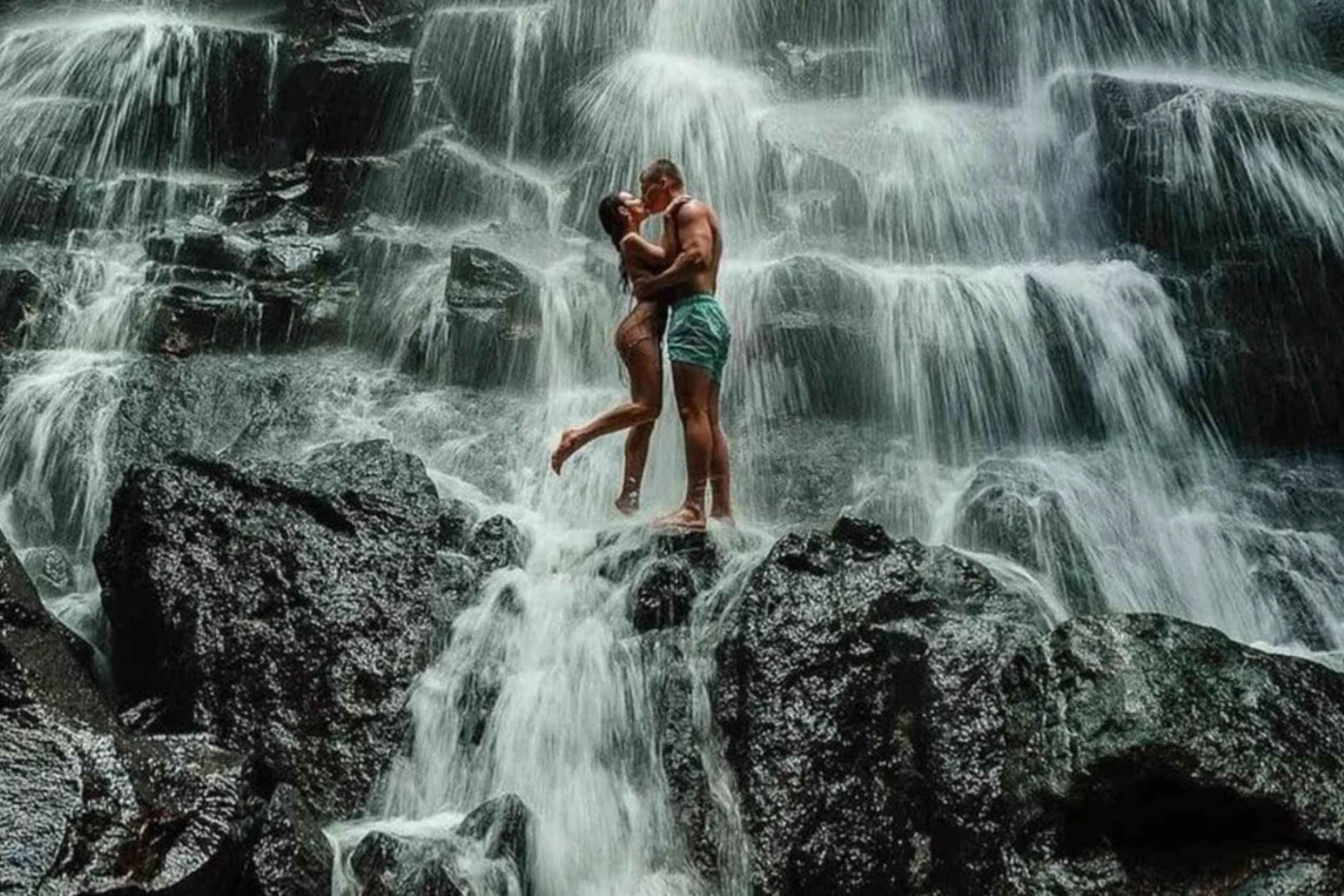 Bali: Yksityinen päiväkierros vesiputouksille ja riisiterasseille