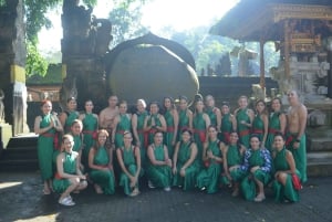 Bali: Reinigung im Tirta Empul-Tempel
