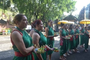 Bali: Reinigung im Tirta Empul-Tempel