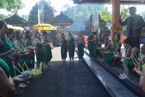 Bali: Purification at Tirta Empul Temple