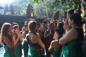 Bali: Purification at Tirta Empul Temple