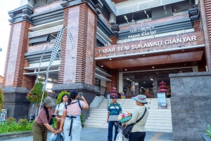 Bali: Sababay Winery Tour, Art Market & Dinner