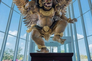 Bali: Dagstur til SAKA-museet, GWK og Kecak-dans