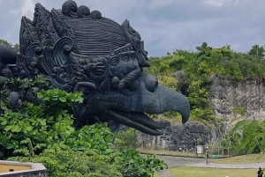 Bali: Dagstur til SAKA-museet, GWK og Kecak-dans