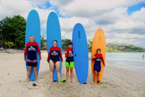 Bali/Sanur: prywatna lekcja surfingu dla wszystkich poziomów w szkole Rip Curl