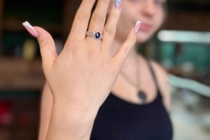 Bali: Seminyak Jewelry Making Class with 7 Grams of Silver