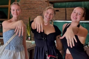 Bali: Seminyak Jewelry Making Class with 7 Grams of Silver