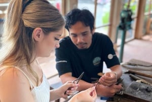 Bali: Seminyak Jewelry Making Class with 7 Grams of Silver