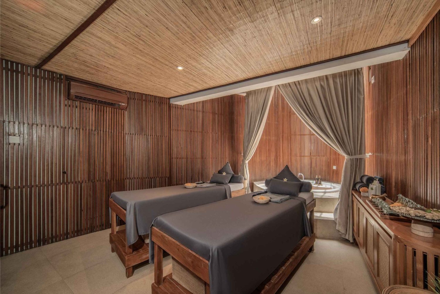 Bali/Seminyak : massage et soin corporel au Svaha Spa Sana Vie