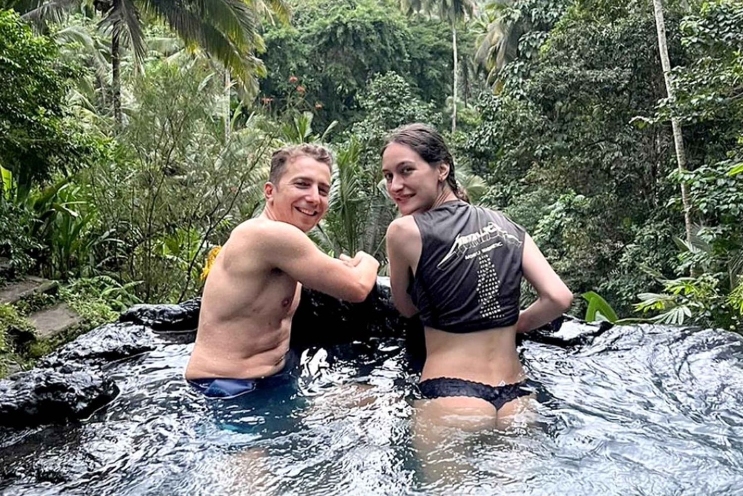 Bali: Sidemen Valley Cycling Tour with Gembleng Waterfall