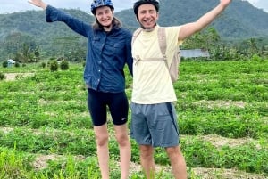 Bali: Sidemen Valley Cycling Tour with Gembleng Waterfall