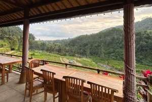 Bali: Sidemen Valley Private Tour with Rafting & Temple