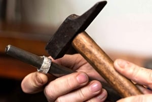 Bali: Workshop zur Herstellung von Silberschmuck im Dorf Sidemen