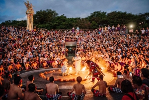 Bali: Praia de Padang, dança do fogo em Uluwatu Kecak e excursão a Suluban