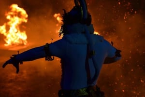 Bali : Visite du temple d'Uluwatu et de la danse du feu Kecak : passez votre chemin