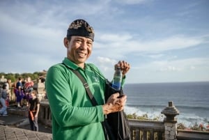 Bali: Skip-the-line Uluwatu Temple and Kecak Fire Dance Tour