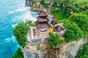 Bali: Skip-the-line Uluwatu Temple and Kecak Fire Dance Tour