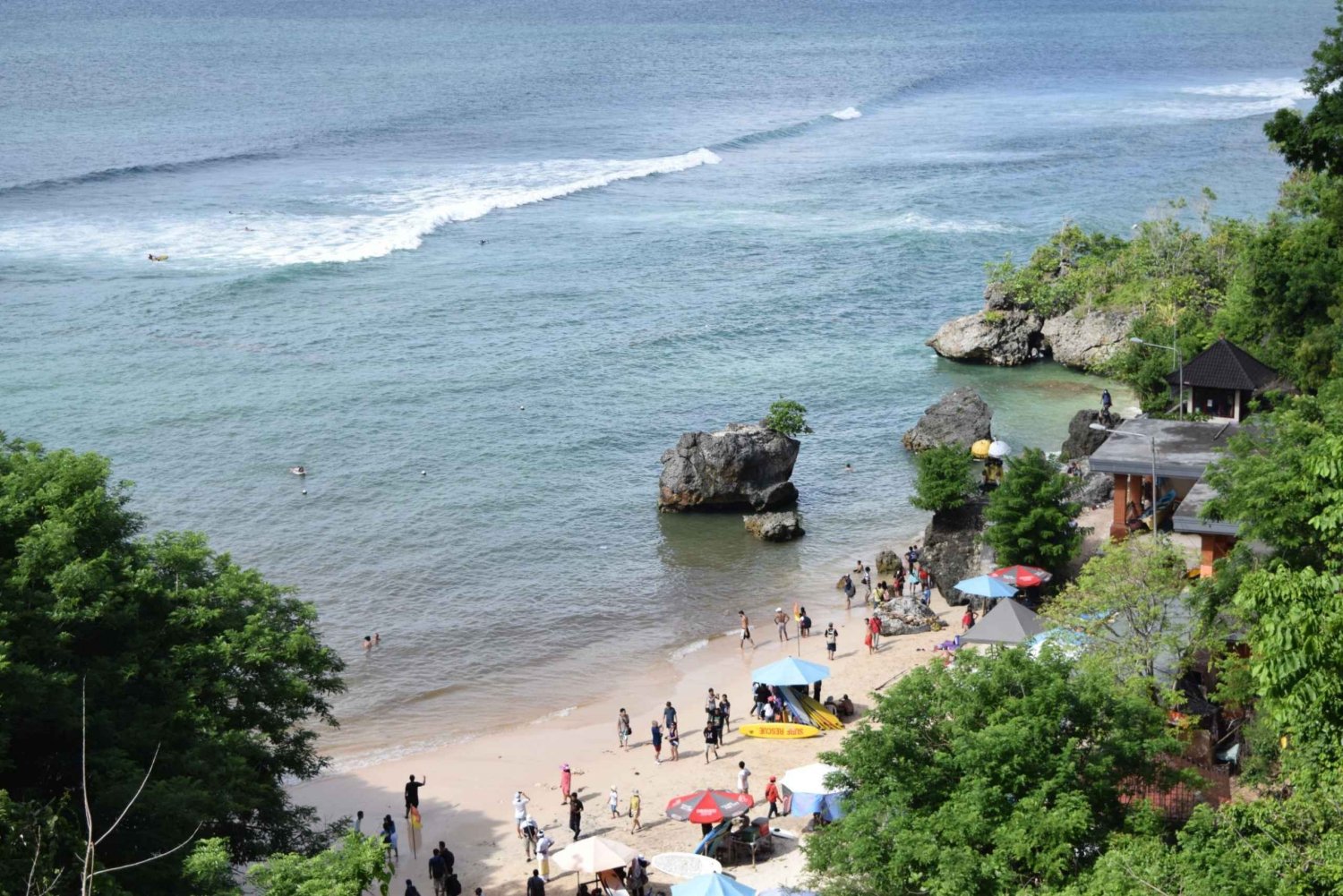 Bali: South Coast Uluwatu, Tanah Lot, and Jimbaran Day Trip