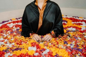 Bali: 2 ore di spa, massaggio di lusso, scrub, crema idratante e bagno di fiori