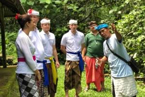 Bali Spiritual: Siunausseremonia, Koskematon luonto, Siirto
